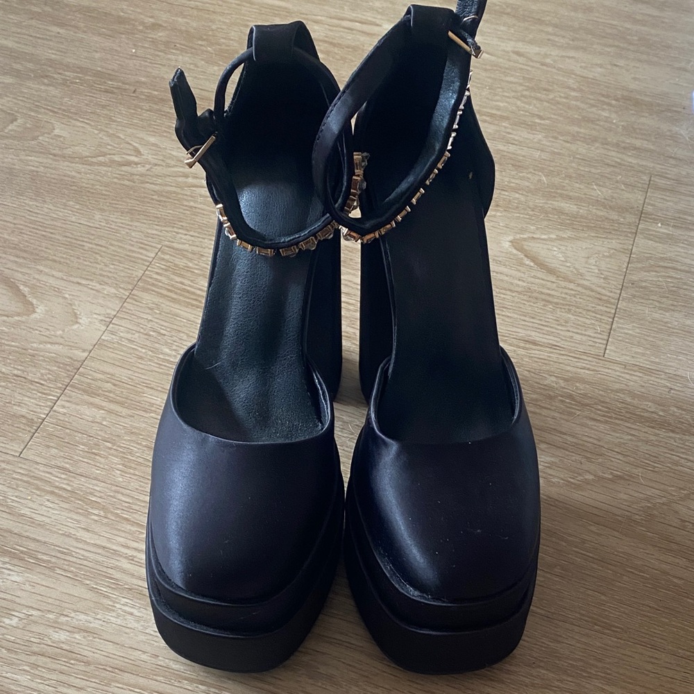 Elegant Black Platform Heels